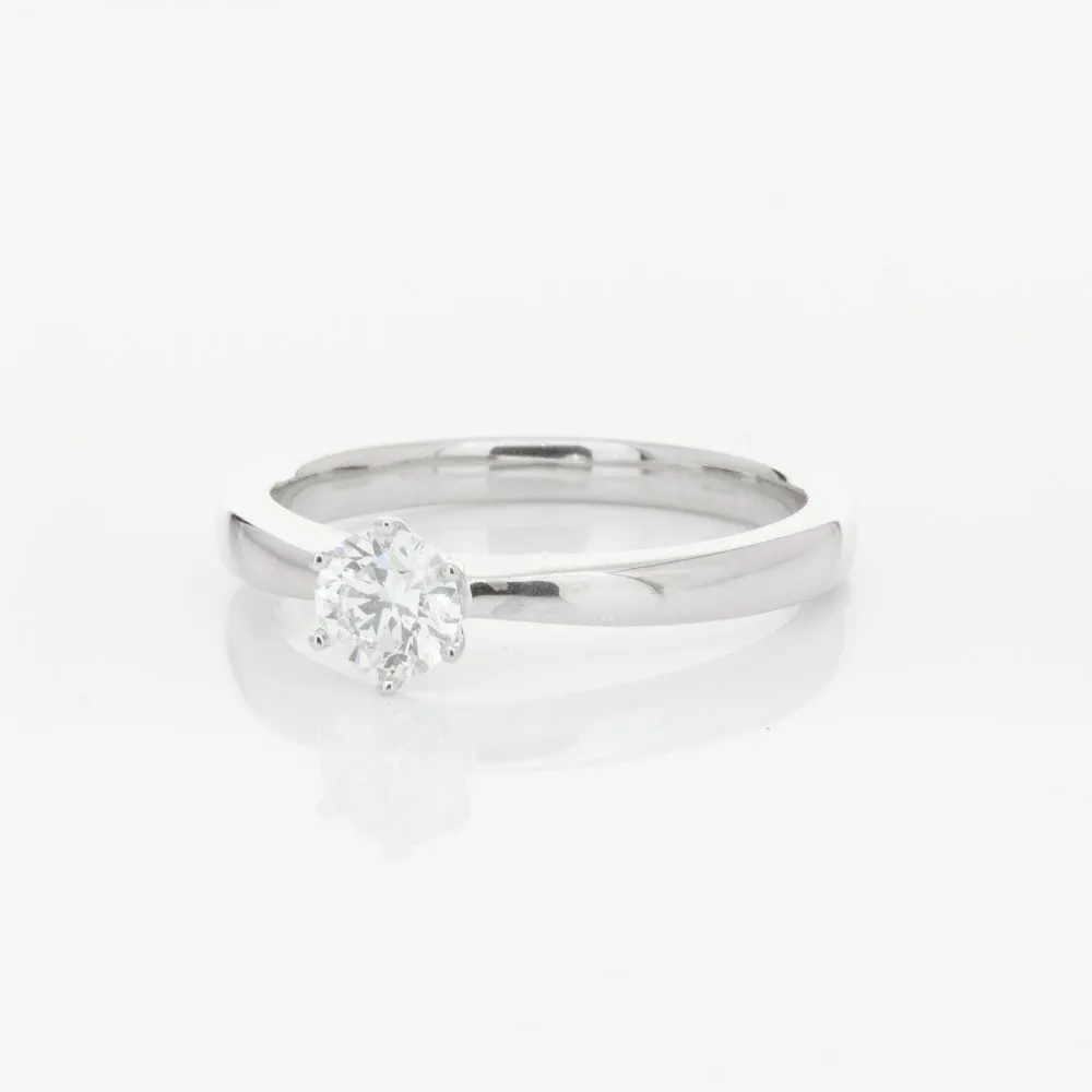 18ct White Gold .35ct Diamond Nova Ring