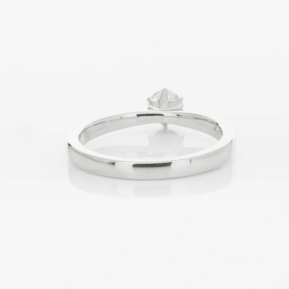 18ct White Gold .35ct Diamond Nova Ring