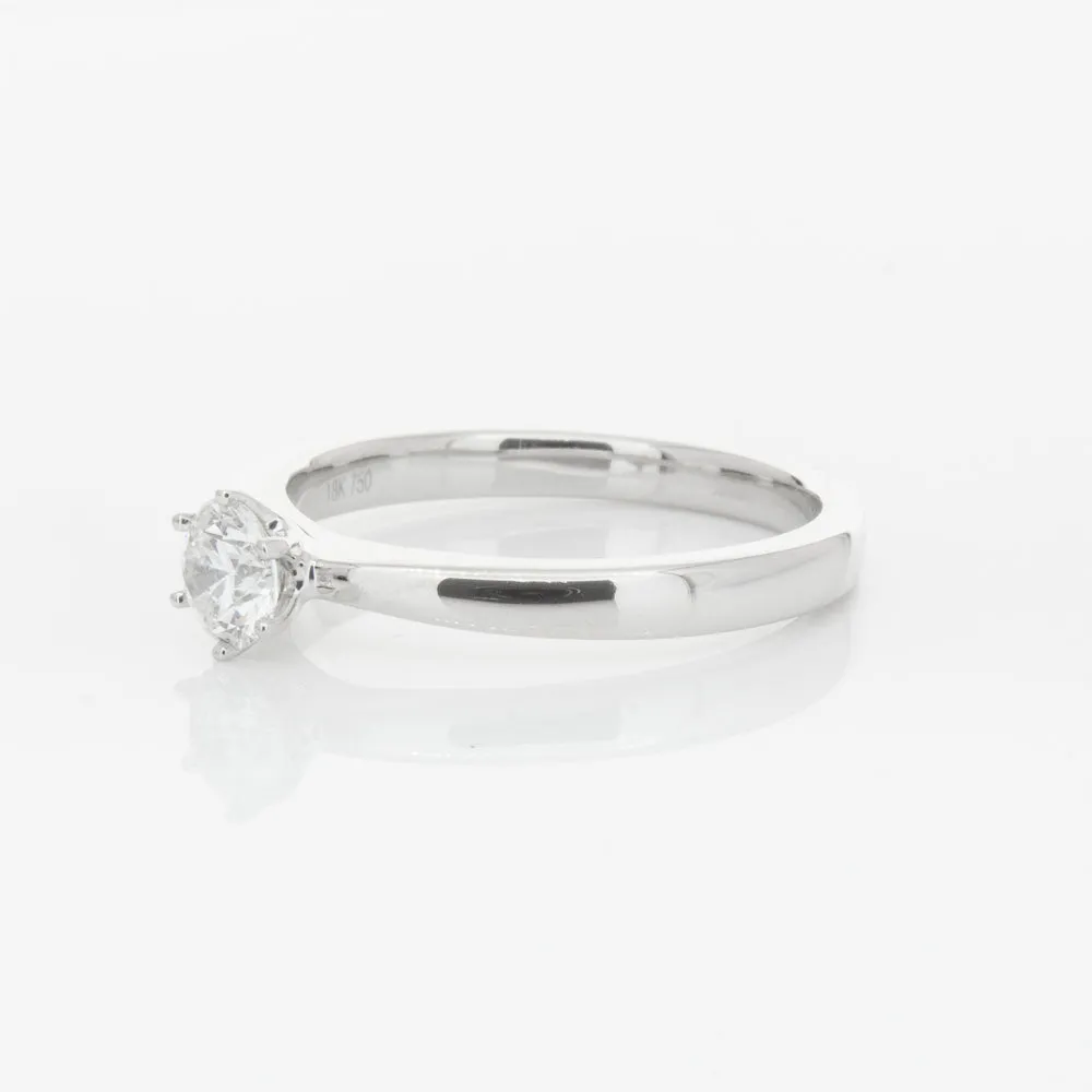 18ct White Gold .35ct Diamond Nova Ring