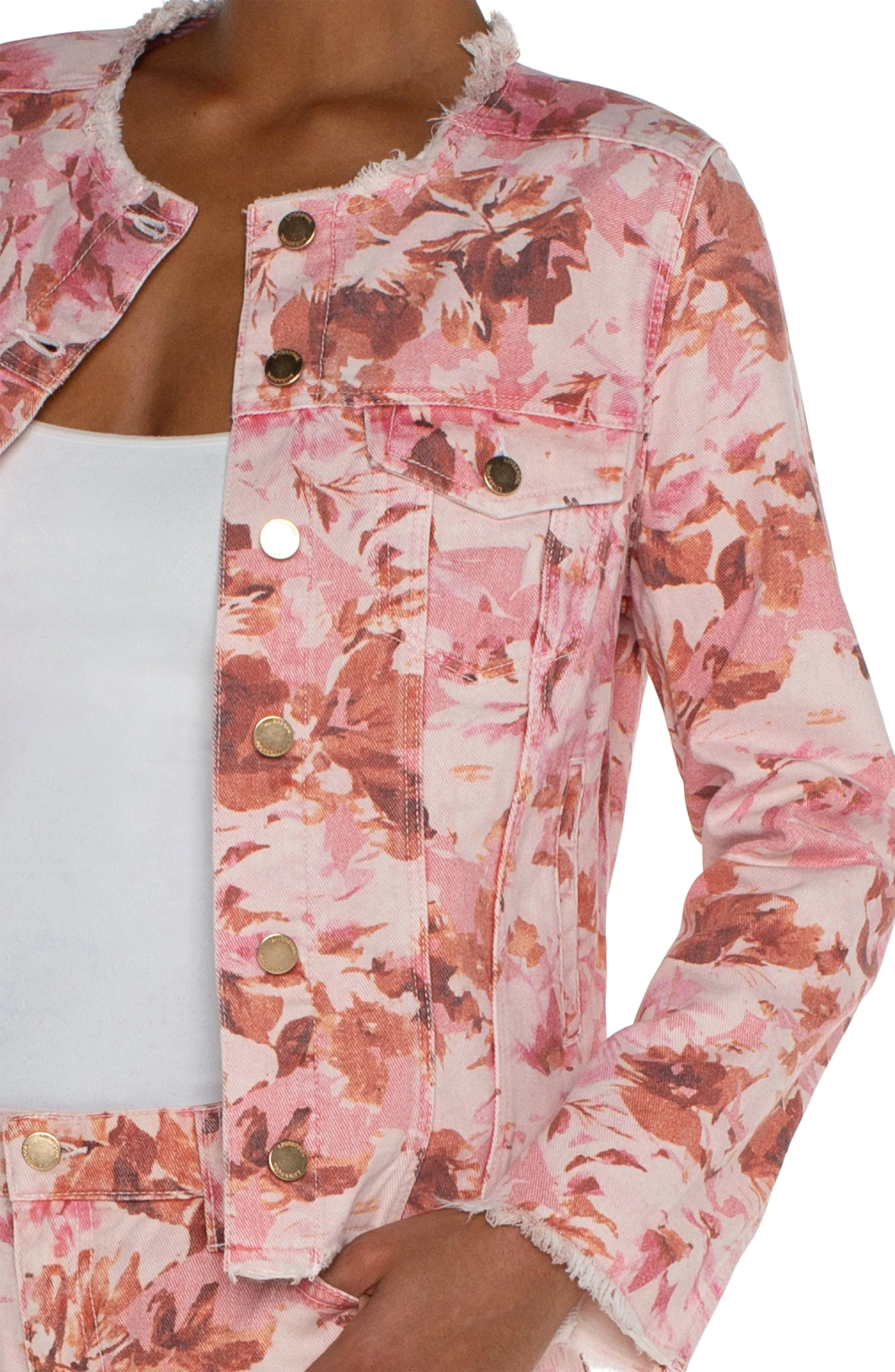 PRINTED CROPPED ECO JACKET WITH FRAY HEM