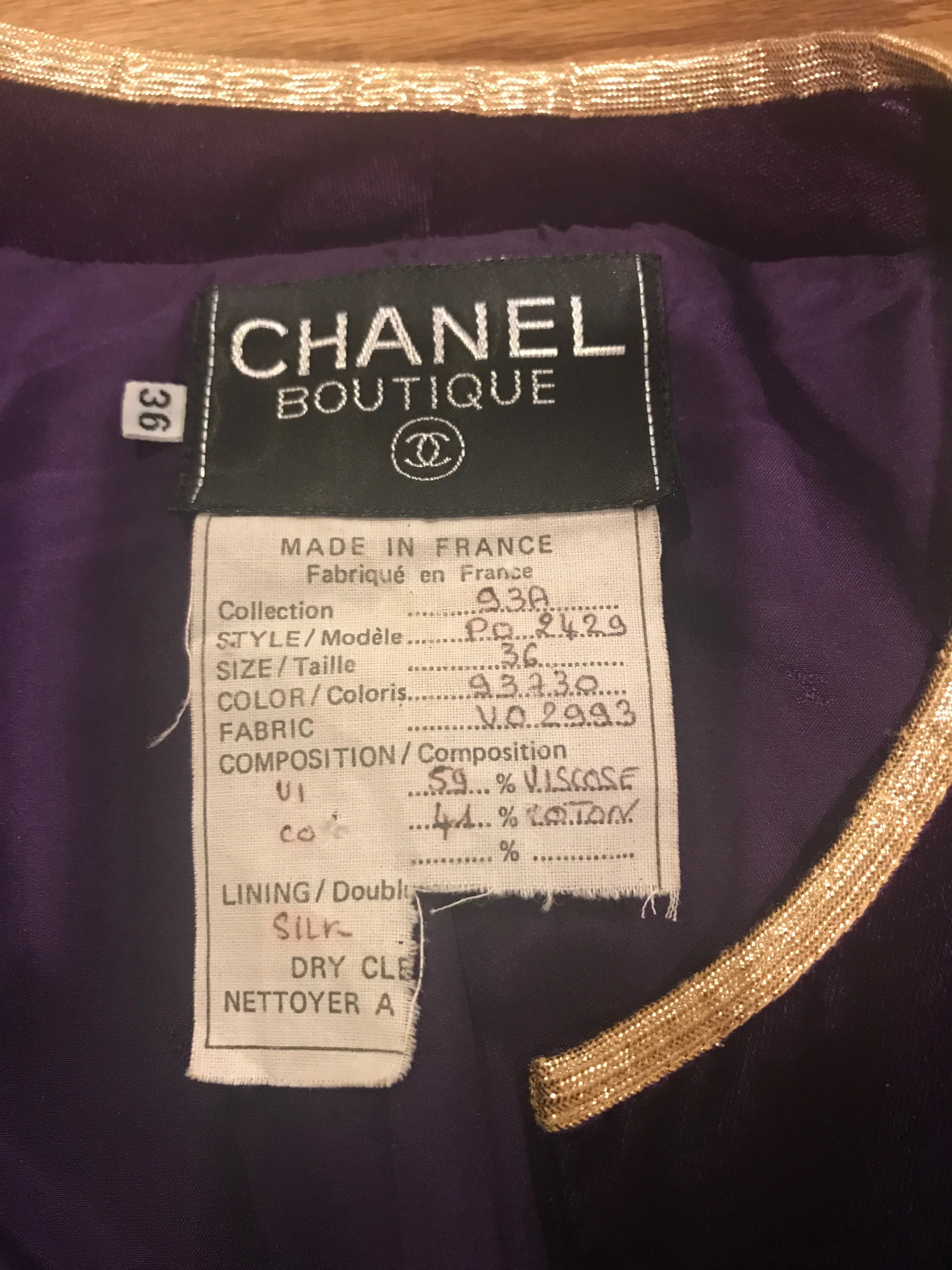 Rare 93P, 1993 Spring Vintage Chanel purple velvet jacket FR 36 US 2/4