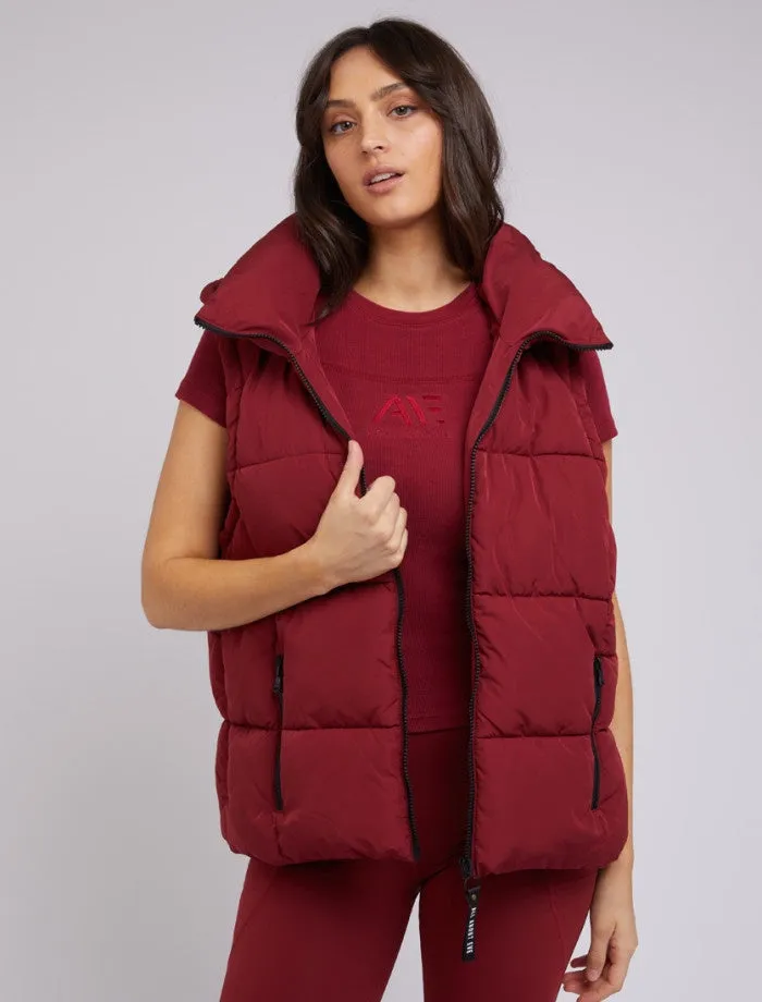 Remi Luxe Puffer Vest (Port)